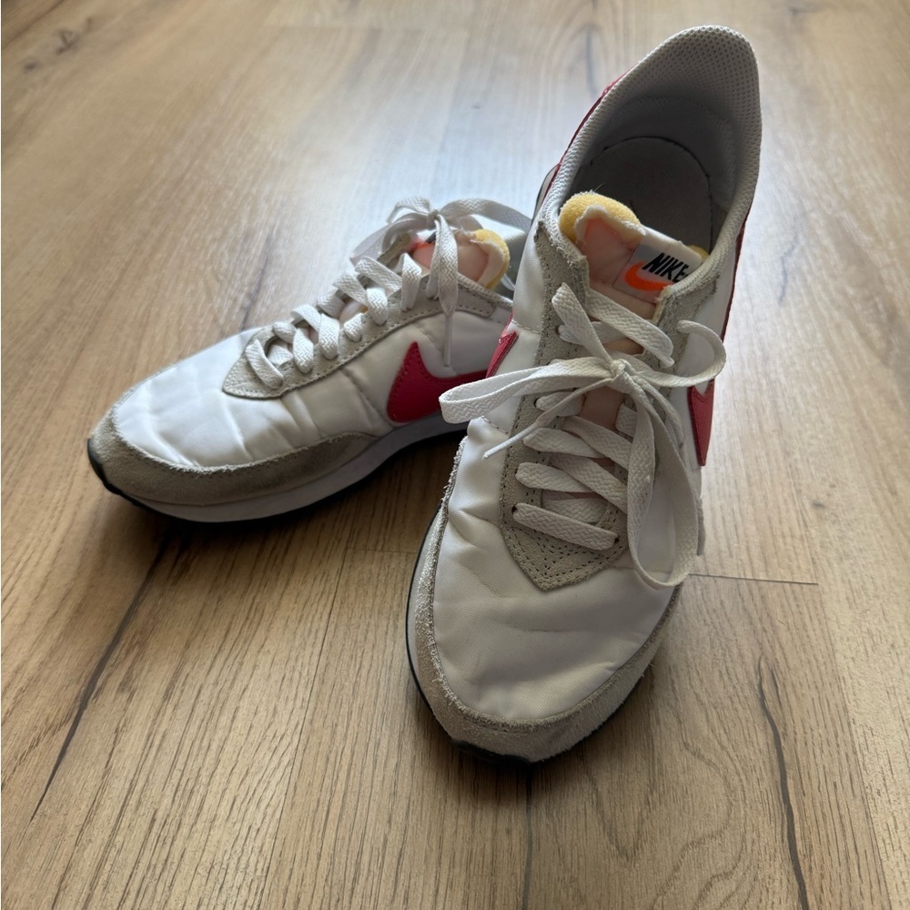 Nike White and Pink Daybreak Sneakers